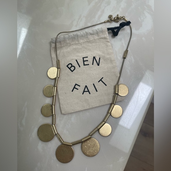 Madewell Jewelry - Madewell matte gold disc necklace